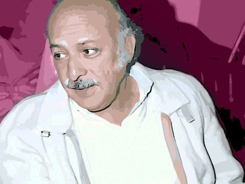Al Nawab’s popular and eloquent poetry earned him a prominent position at the forefront of modern Arabic literature 