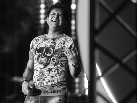 KK during a perfomance in Dubai in 2019