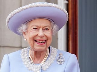 Photos: UK military parade kicks off Queen Elizabeth's platinum jubilee celebrations