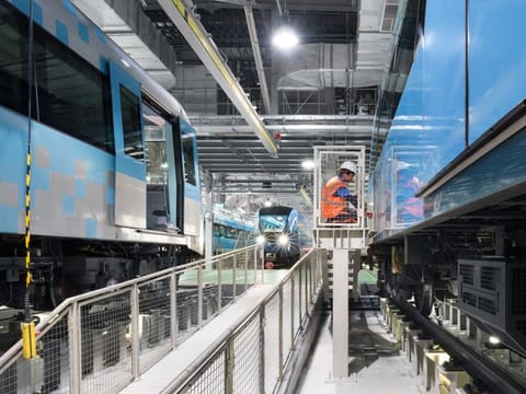 The overhaul procedures are conducted according to the recommendations of the Original Equipment Manufacturer of Metro trains. 