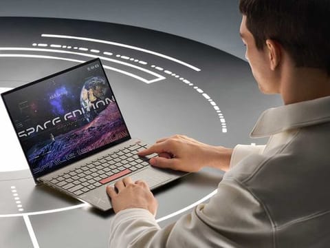 Asus Zenbook 14X OLED Space Edition is a piece of history