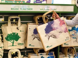 Photos: Abu Dhabi shoppers adapt to single-use plastic ban