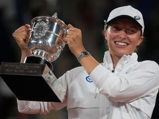 Look: How Iga Swiatek beat Coco Gauff in French Open final