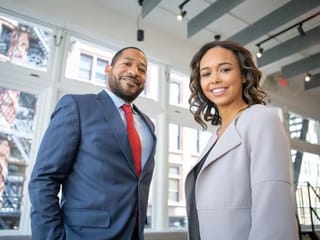 Starting a business in the UAE: Which option is better - sole proprietorship or LLC?