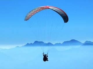 India: Pilot killed in Himachal paragliding crash, tourist injured