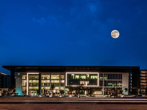 Gates Hospitality lists multiple upscale F&B brands in its portfolio, including the Red Farm London. 