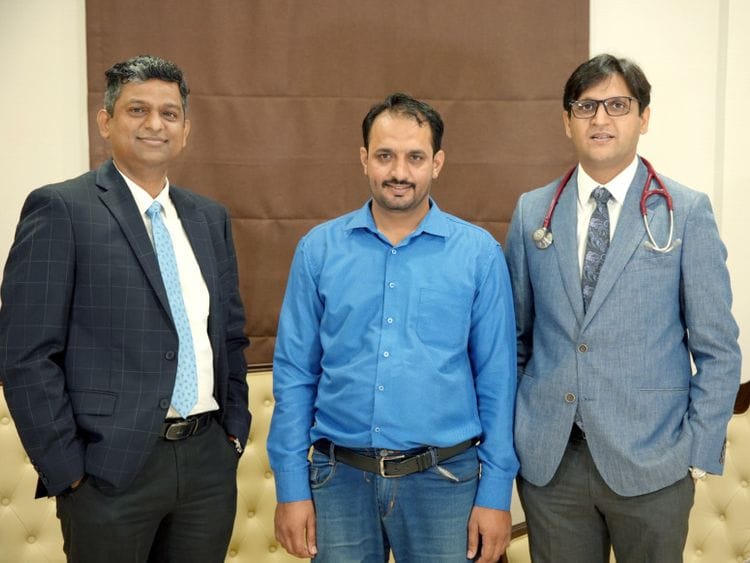 Mian Khan (centre) with Dr Dr. Vaibhav A. Gorde (Left) and Dr. Rahul Chaudhary (Right)-1657971579224