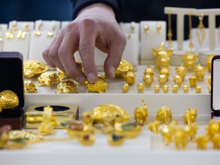 Stock - Gold