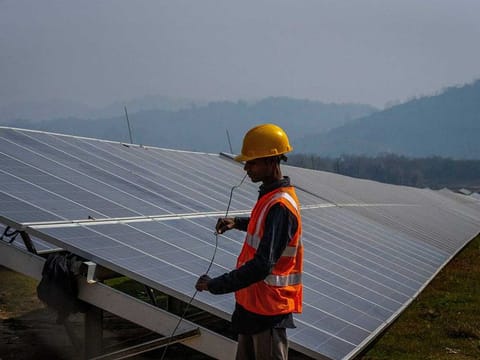 By setting up new infrastructure in Saudi Arabia, GCL would tap into the country’s large potential market and the higher prices that polysilicon yields overseas. (Picture used for illustrative purpose only.)