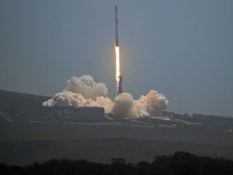 SpaceX Falcon-9 rocket carrying Starlink mission