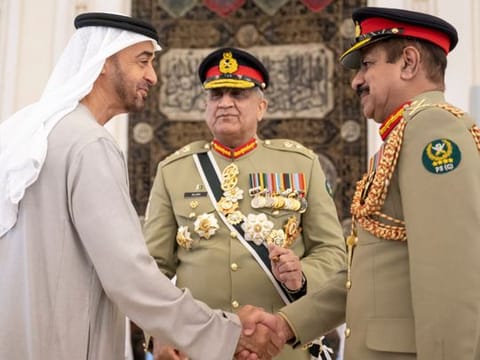Watch: UAE President confers Order of Union to Pakistan Army Chief of Staff