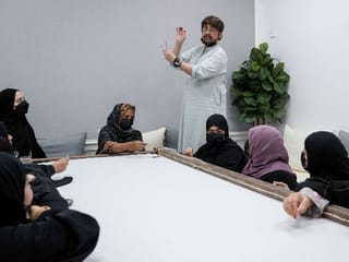 UAE: Emirati, Pakistani craftswomen learn each other’s embroidery techniques