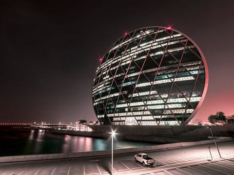  Aldar continues its deal-making binge, this time for its property management portfolio. 