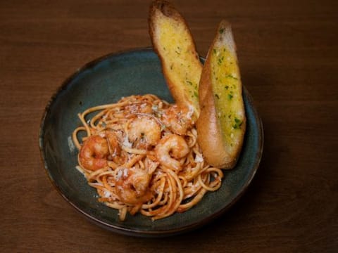 Shrimp linguini with Napoli sauce