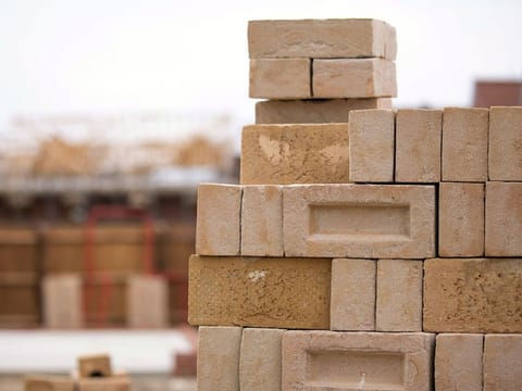 There are ways, both energy and cost efficient, that can help lower carbon emissions by Middle East cement makers. And they need to get started now. 