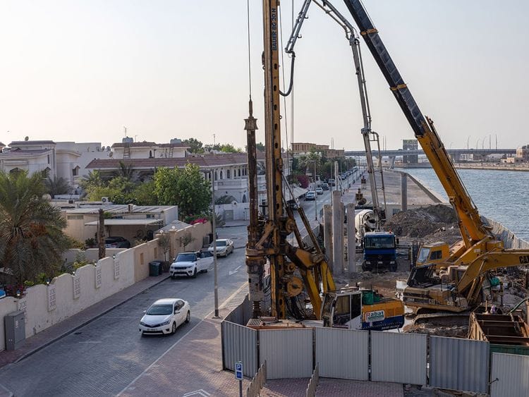 STOCK Construction in Dubai economy skyline