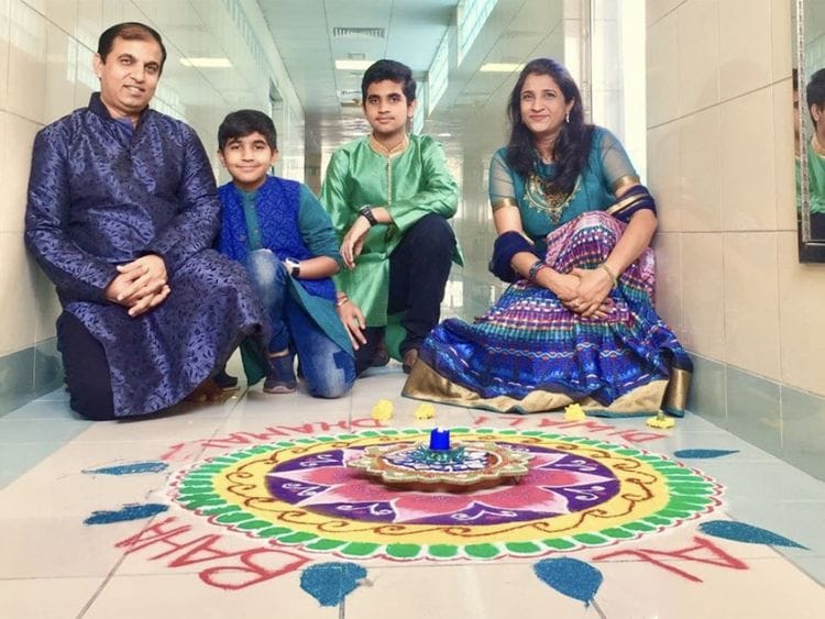 For-Avinash-Bhatia’s-(left)-family,-Diwali-is-extra-special-because-of-his-wife-Manisha’s-skills-in-making-rangolis-1666418868026