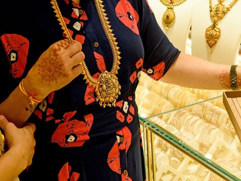 The Indian government had a perfect timing with its decision to open up gold imports from UAE. India's bullion traders too can benefit from these lower duty annual quotas alongside jewellery manufacturers and retailers. 