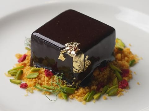 Video guide to making Mysore Pak with a chocolate glaze
