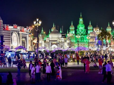 Global Village is the region’s premier multicultural family destination for entertainment, dining, shopping and attractions.