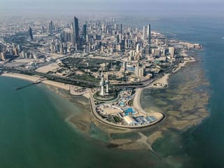 Kuwait launches online part-time work permits