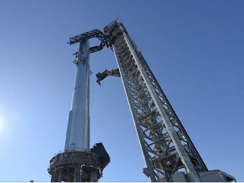 Twitter | @SpaceX
