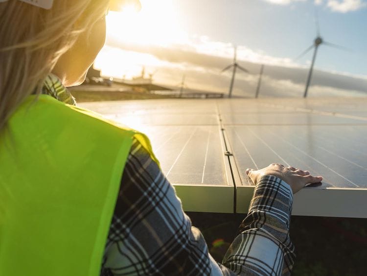STOCK Women and sustainability