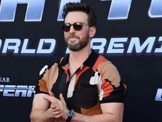 Chris Evans gets married to Portugese actress Alba Baptista in an intimate ceremony 