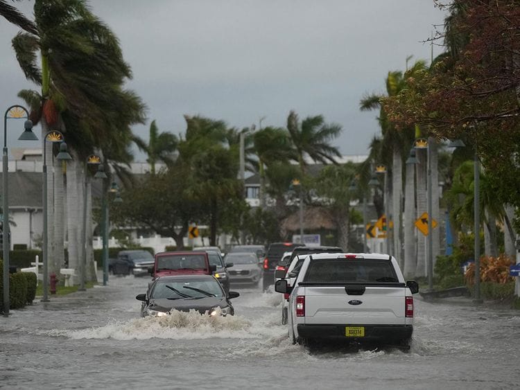 Tropical_Weather_01054.jpg-e8ce2-(Read-Only)