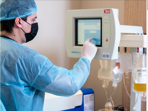 Doctors at Abu Dhabi Stem Cells Center have performed the region’s first successful bone marrow transplant on a patient suffering from Multiple Sclerosis.