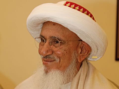 Sultan al Bohra Syedna Mufaddal Saifuddin.