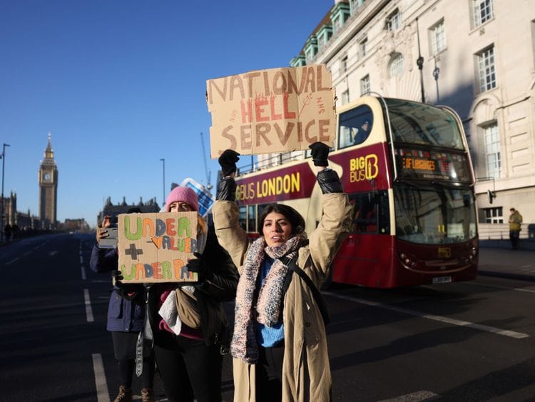 uk nurses-1-1671270259514