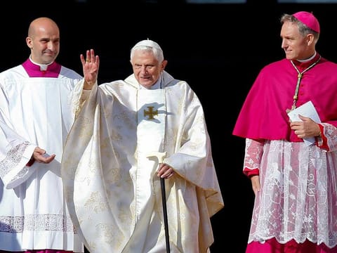 File photo: Emeritus Pope Benedict XVI waves as he arrives to attend a mass for the beatification of former pope Paul VI in St. Peter's square at the Vatican October 19, 2014. 