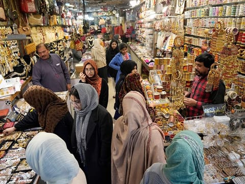 “The foreign exchange buffers are improving, with both build-up in reserves and reduction in forward foreign exchange liabilities,” the central bank said in the statement, describing comments Ahmad made to investors.