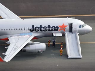 Bomb threat: Jetstar flight makes emergency landing in Japan