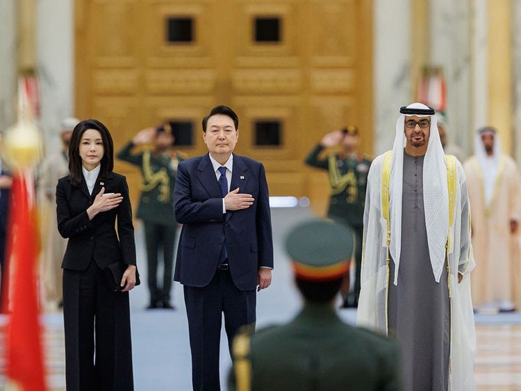 MBZ with Korea president