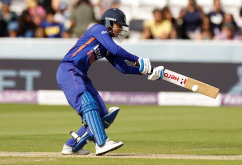 Royal Challengers Bangalore have signed India's Smriti Mandhana.