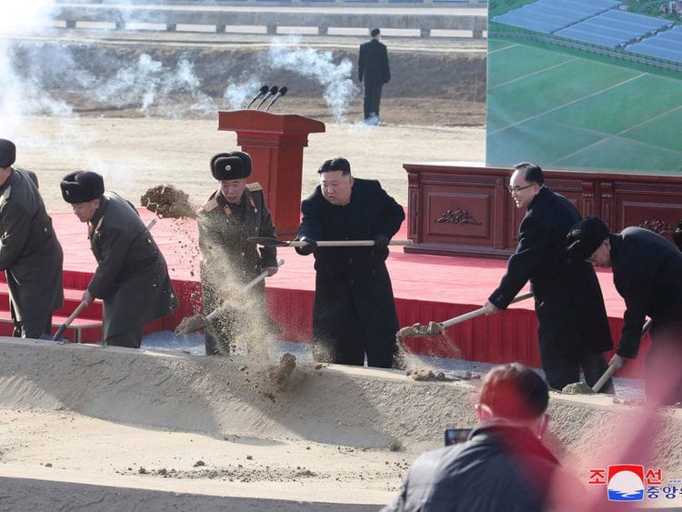 kim-1676540006304