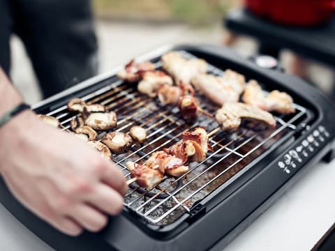 Electric grills offer an easy way to prepare nutritious, flavourful meals.