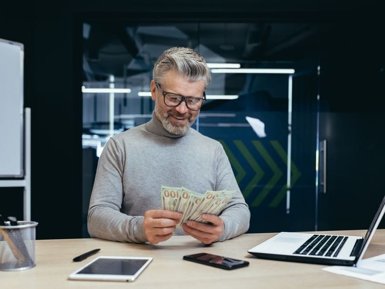 Retire early after lottery