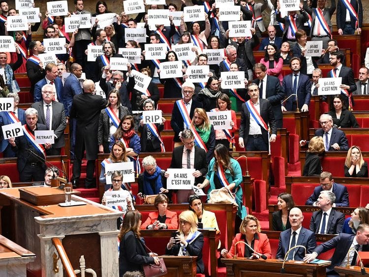 20232003 no france