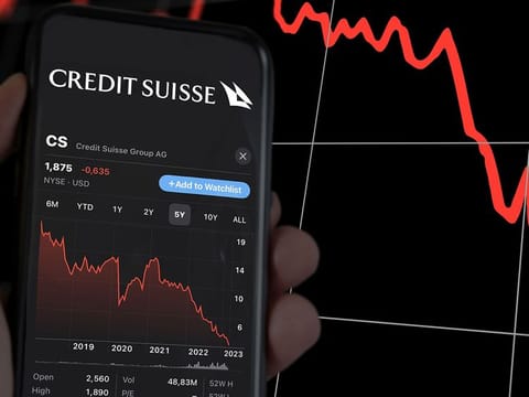 Credit Suisse still has some steep fund declines to arrest, after major outflows from the wealth management and private clients' divisions. 