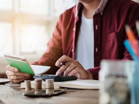 Asian nationals are displaying the highest confidence for realising their savings goals, says National Bonds. 