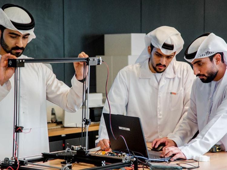 prosthetic limbs using 3D printing technology 77-1679652127430