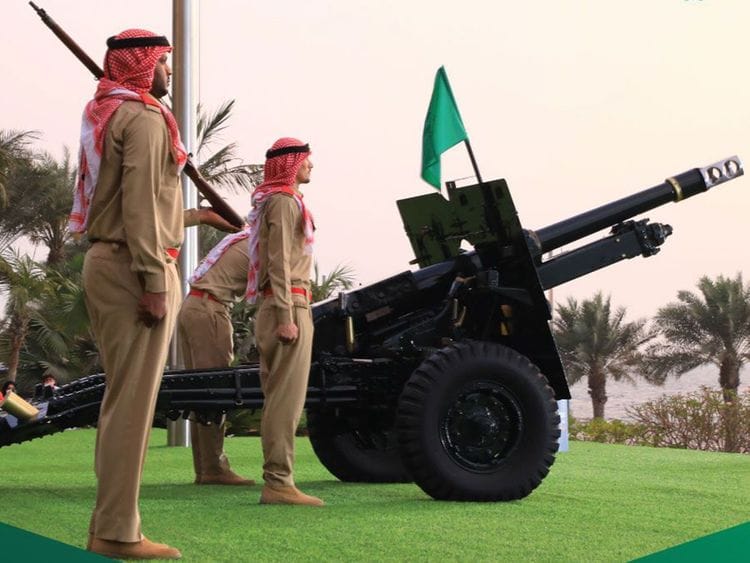 Dubai_Police's_Ramadan_Mobile_Cannon_arrives_at_Zabeel_Grand_Mosque-1679916202220