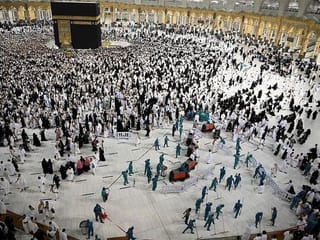 Photos: Last 10 days of Ramadan in the Grand Mosque in Mecca and Prophet's Mosque in Medina