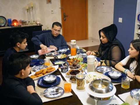 The Khan family gather for Iftar at their Dubai home on April 4, 2023. 