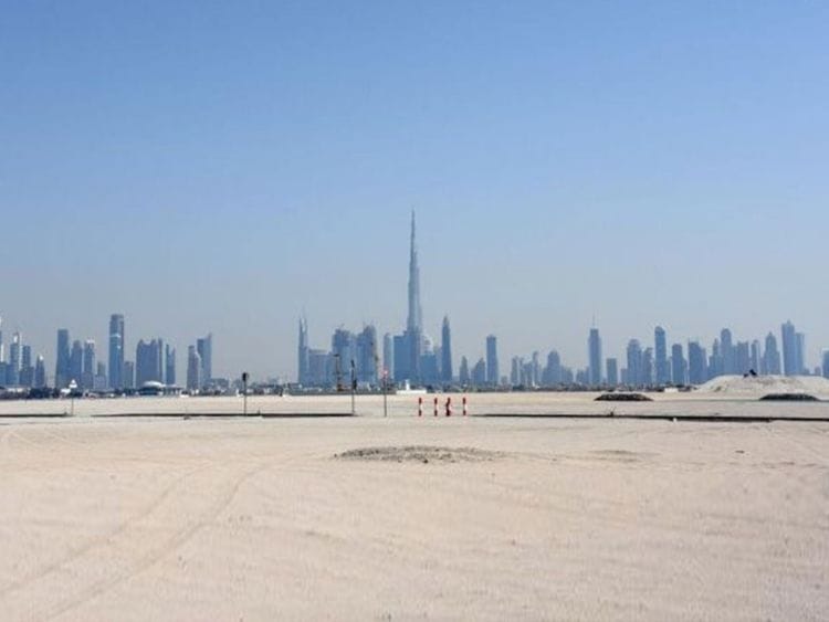 Stock–Jumeira-Bay-Island-Record-Sale