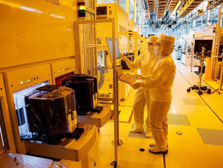  Infineon Technologies AG