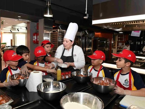 The programme aims to teach students safe and healthy methods of food preparation and consumption through an interactive educational experience in order to ensure a sustainable, healthier and safer future for children.